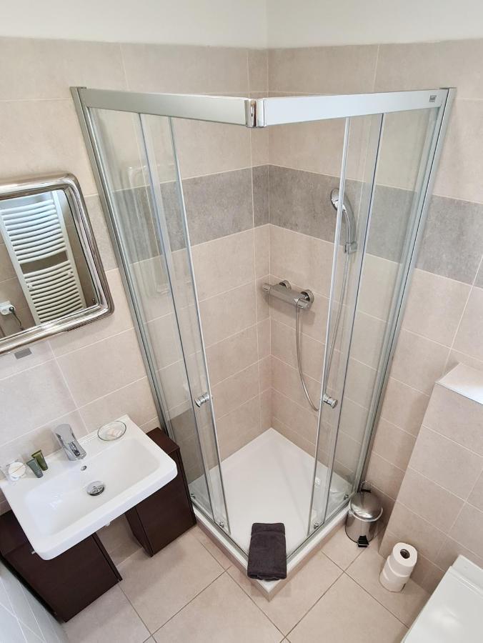 Apartman Praha Brevnov מראה חיצוני תמונה